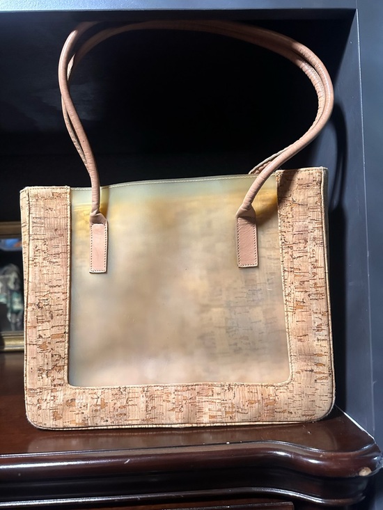 Stuart Weitzman Handbags - Stuart Weitzman Beige Cork Trim Clear Tote Bag